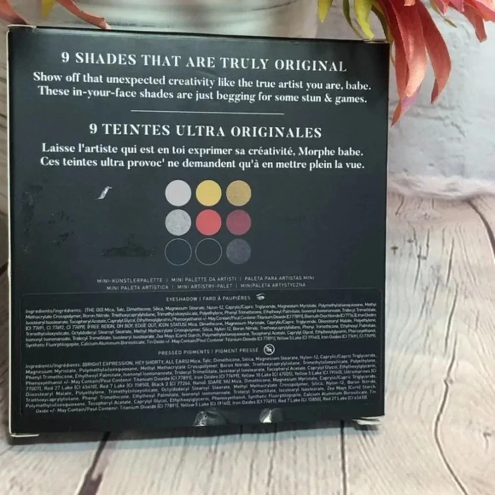 Morphe makeup eyeshadow pallette Mickey and Friends